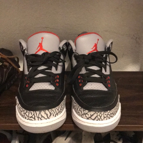 Shoes - Picture 5 of 6